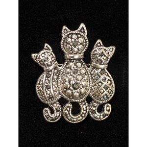 Vintage Marcasite Cat Trio Brooch Three Cats Pin 1 1/2" x 1 1/4" Kittens